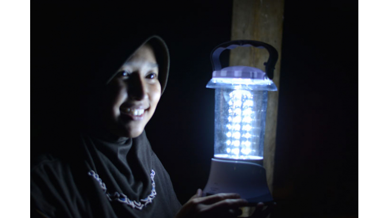 مشروع نور الكويت- يساهم  المشروع في دعم التعليم والتنمية والصحة